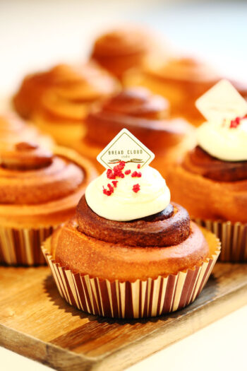 Bread-Cloud-Studio-Cinnamon-Roll-D1440r