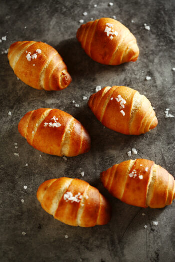 Bread-Cloud-Studio-Ginny-Choy-salted-butter-roll1784