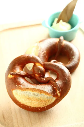 Bread-Cloud-Studio-Sarah-Yam-Pretzel8964