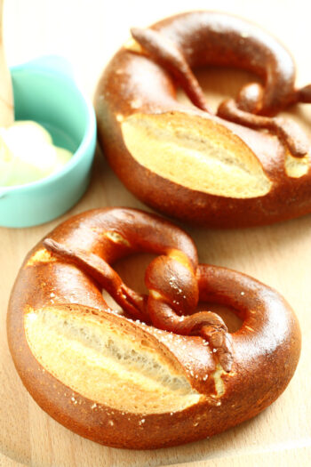 Bread-Cloud-Studio-Sarah-Yam-Pretzel8969